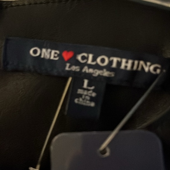 NWT! Women’s Faux Black Leather Dress. Short Sleeve. Size Large. One Clothing - Picture 3 of 11